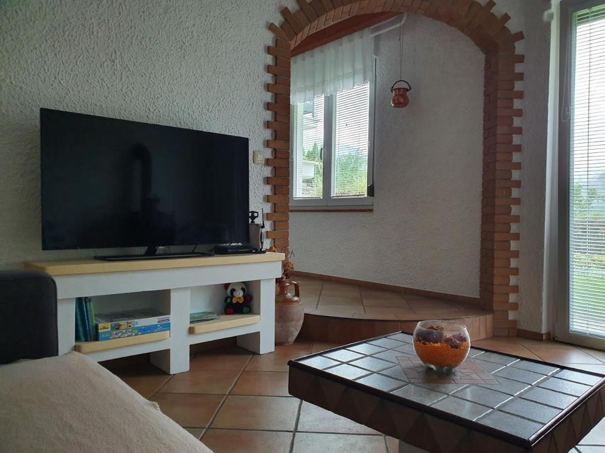 Apartma Maell 1 Most na Soči Buitenkant foto